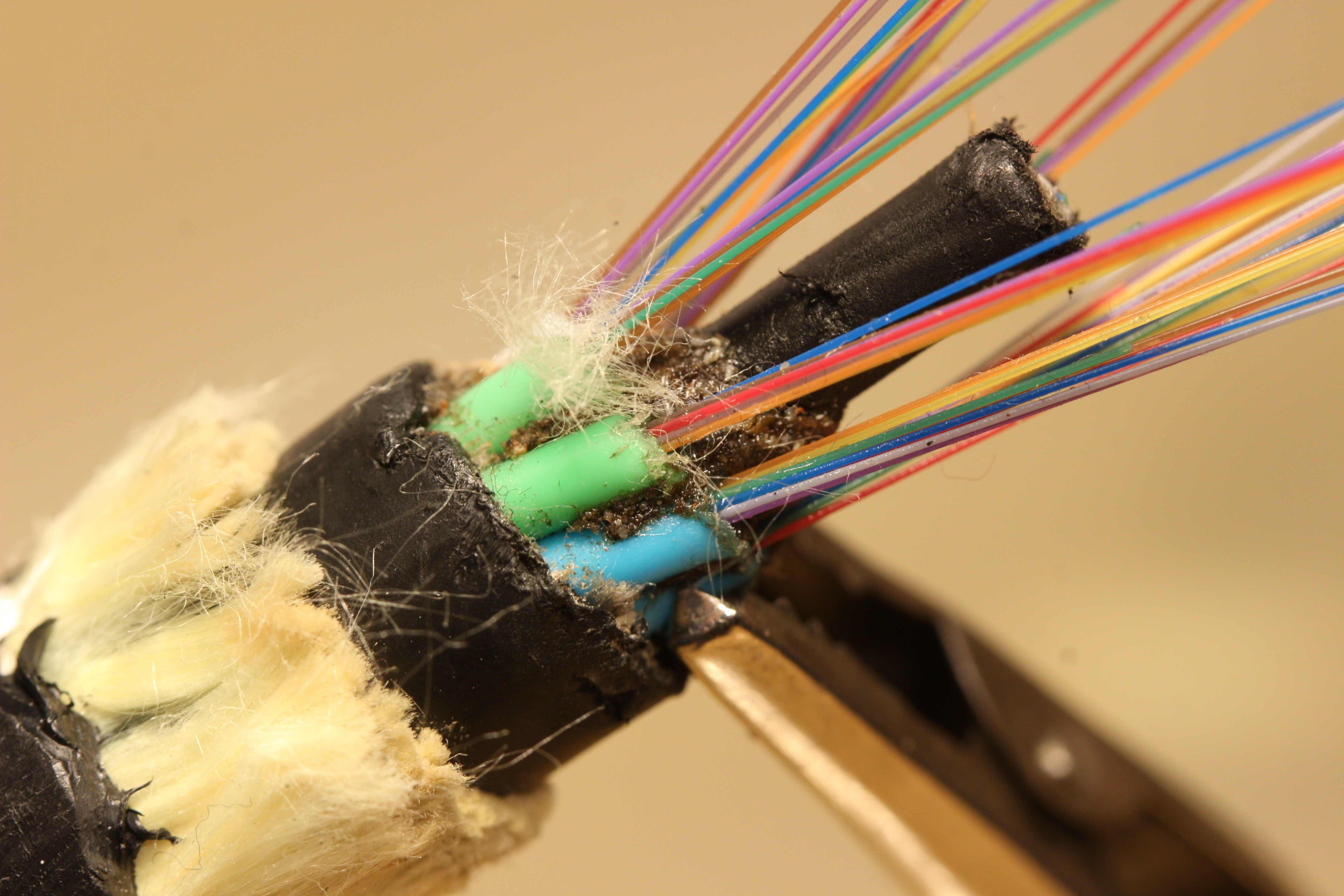 Cable De Fibra Óptica De 64 Fibras Para Ftth Mediateca De Educamadrid