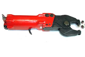 Remachadora neumática para remaches macizos