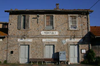 Estación de tren de Tortoli, Cerdeña, Italia