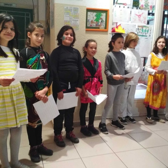 CORAL DEL HOSTOS CANTA A LA NAVIDAD 2