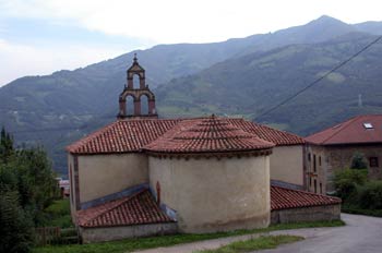 Cabecera de la Iglesia de San Martino de Villallana, Lena, Princ