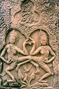 Figuras danzantes en relieve, Angkor, Camboya