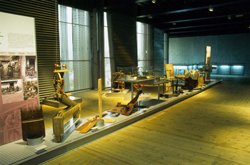 Utensilios domésticos: Elementos para la confección de ropa, Mus