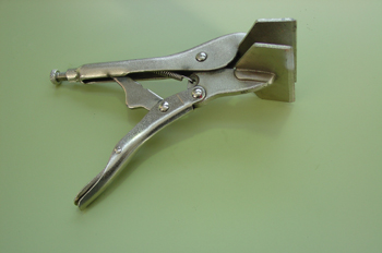 Mordazas ajustables a presión para chapas