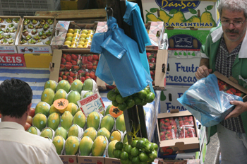 Vendedor del Mercado de abastos de Sao Paulo, Brasil