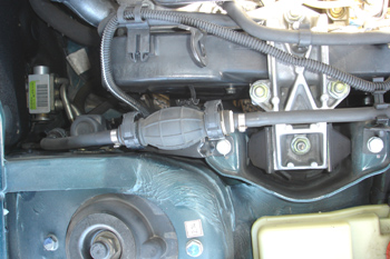 Bomba manual de cebado de combustible