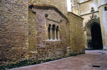 ábside de la iglesia de San Tirso el Real, Oviedo, Principado de