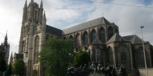 Catedral de San Bavón y el monumento a los pintores, Gante, Bélg