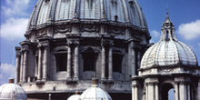 Cúpula de la basílica de San Pedro del Vaticano, Italia