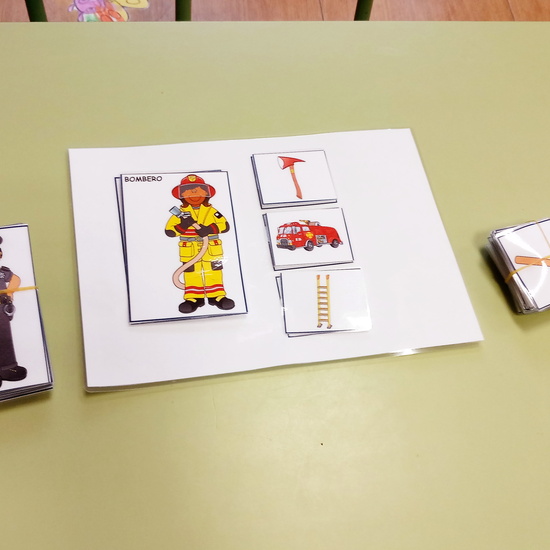 MATERIALES ESPECIFICOS PARA EL DESARROLLO DEL PENSAMIENTO LÓGICO EN EL TRABAJO CON ALUMNOS TEA 4