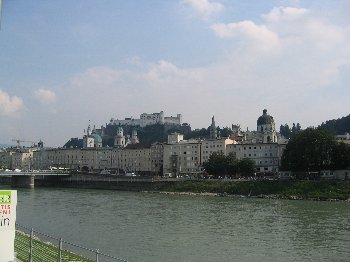 Vista de Salzburgo desde el Rio Salzach