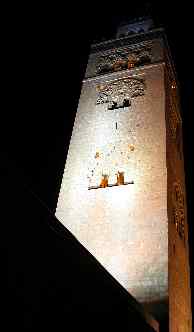 Minarete de la mezquita de Marrakech, Marruecos