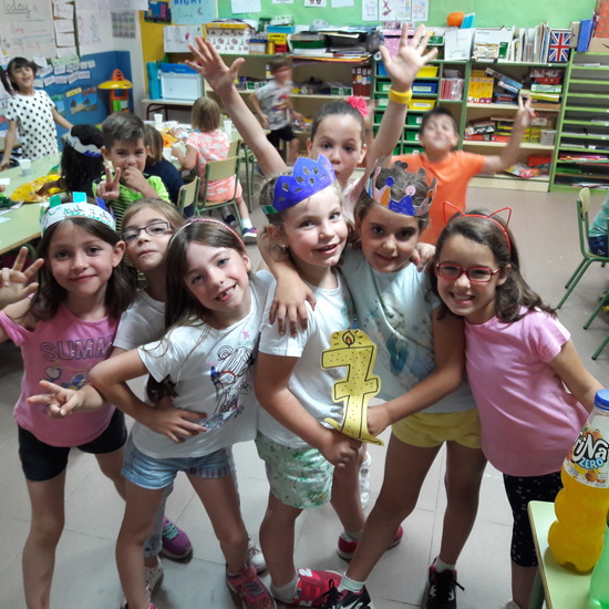 Some photos in 1B group (June 2019) 15