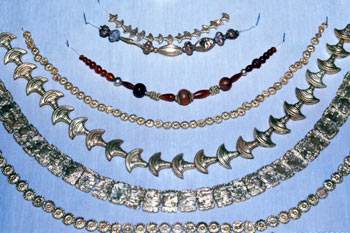 Collares