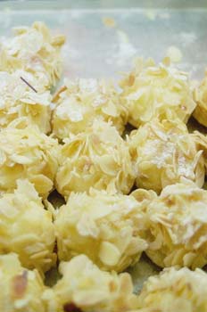 Bolitas de almendra
