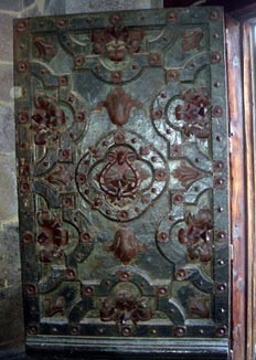 Herraje de puerta de la catedral de Vic, Barcelona, Cataluña