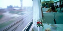 Vista desde la ventanilla de un tren