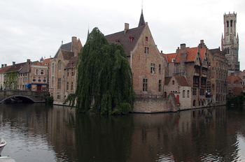 Vista desde Rozenhoedkaai, Brujas, Bélgica