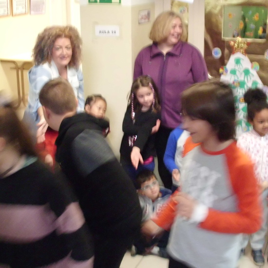 NOS FELICITAMOS NAVIDAD EN EL HOSTOS 4