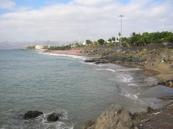 Playa con rocas