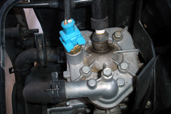 Ciclomotor. Culata con refrigeración líquida