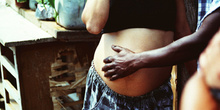 Mujer embarazada, Favela Horizonte Azul, Sao Paulo, Brasil