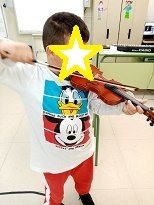 NUESTROS PEQUEÑOS DESCUBRIENDO INDTRUMENTOS 5