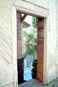 Puerta del embarcadero, Parque del Capricho, Madrid