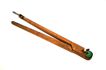 Compás de madera