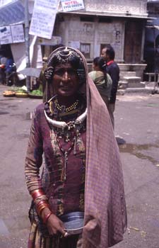 Retrato de mujer con joyas antiguas, Pushkar, India