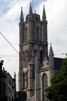 Torre de la Catedral de San Bavón, Gante, Belgica