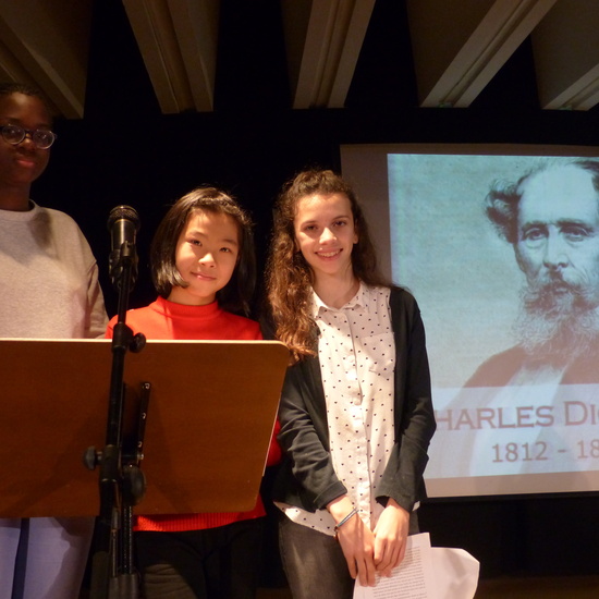 Presentación y lectura de fragmentos de Canción de Navidad de Dickens 8