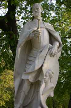 Estatua de Carlos IV el Hermoso, rey de Navarra y de Francia