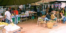 Mercado abierto en Vientiane, Laos