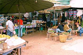 Mercado abierto en Vientiane, Laos