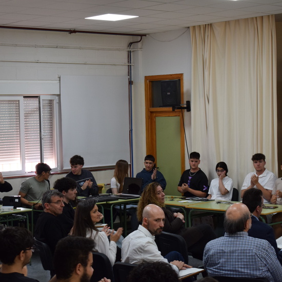 PresentInstitucional 5