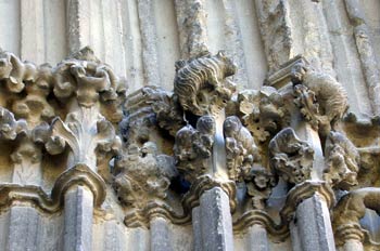 Detalle de la iglesia del Santo Sepulcro, Estella, Navarra
