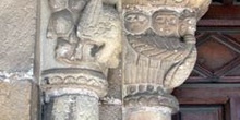 Detalle de las jambas de la Iglesia de Santa María de la Oliva,