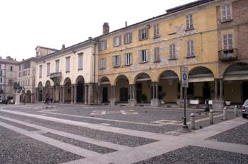 Plaza del Duomo, Pavía