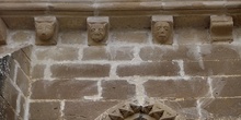 Adornos con cabezas. San Miguel de Foces, Huesca