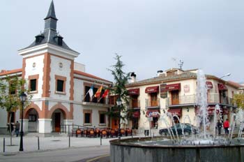 Plaza Mayor, Fuente el Saz, Madrid