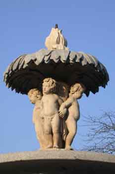 Fuente de la Alcachofa, El Retiro, Madrid