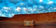 Construcción aislada cerca de Telouet, Marruecos