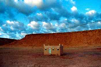Construcción aislada cerca de Telouet, Marruecos
