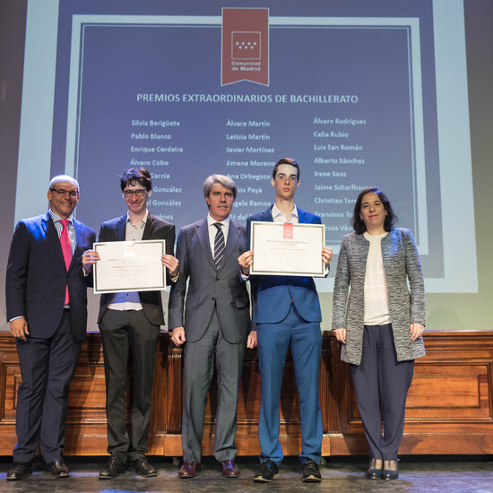 Entrega de los premios extraordinarios correspondientes al curso 2016/2017 17