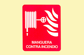 Incendio: manguera contra incendios cuadrada