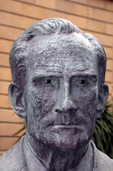 Monumento a Don Tomás Garbizu