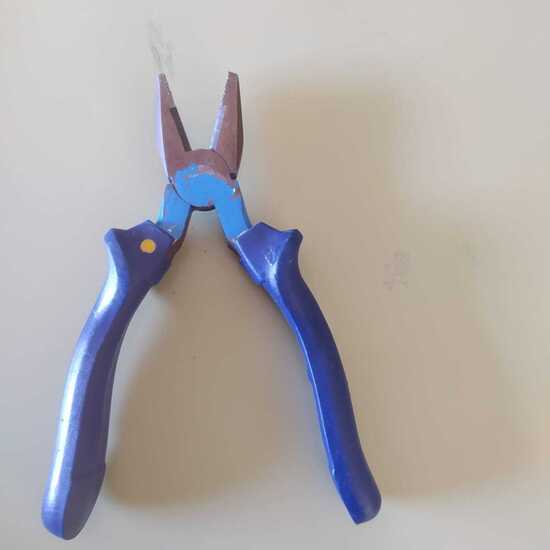 Alicate Universal - Contenido educativo