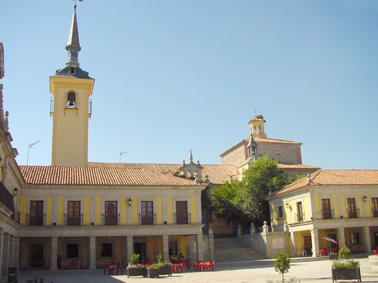 Iglesia y Plaza Mayor de Brunete