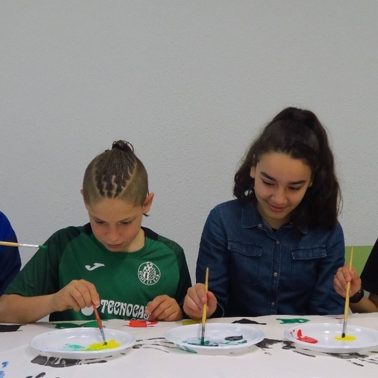   Los alumnos de 6º de Primaria preparan el carnaval 3
